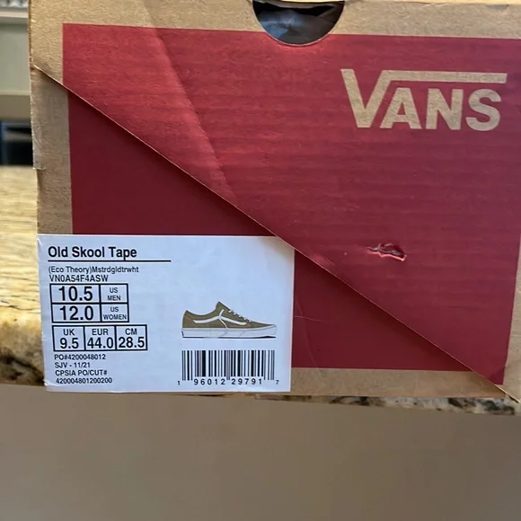 Vans Old Skool Shoes - Picture 5 of 6